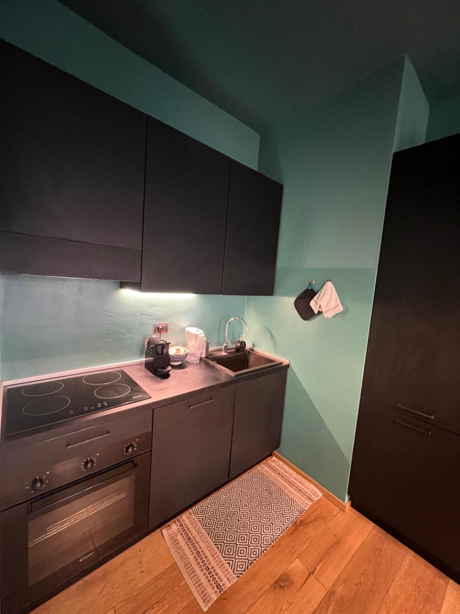 Room With Private Balcony On The Dora River Turim Exterior foto